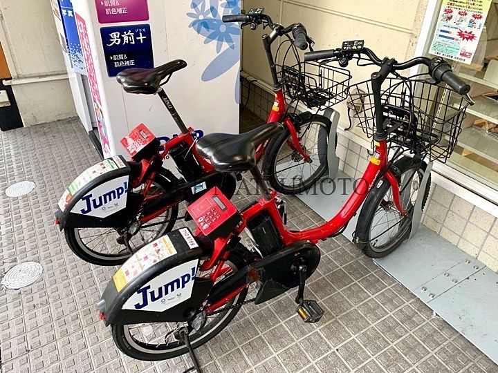 赤い電動アシスト付自転車がカッコいい シェアリングポート（ファミリーマート亀戸駅前店）